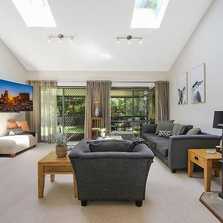 Brookside Villa Bright Bagian luar foto